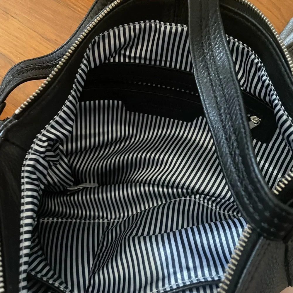 Danier Black Leather Purse - Shoulder Bag - Picture 3 of 10
